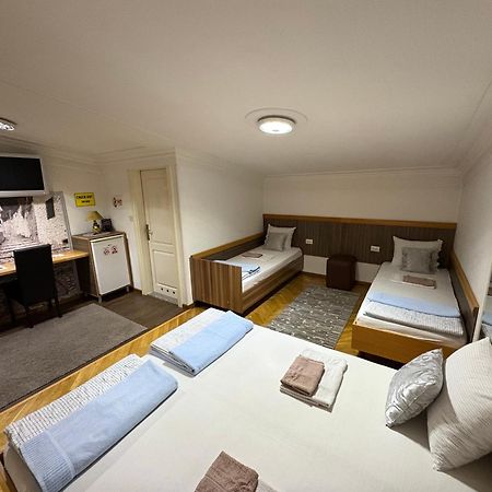 Hostel Dino Mostar Zewnętrze zdjęcie