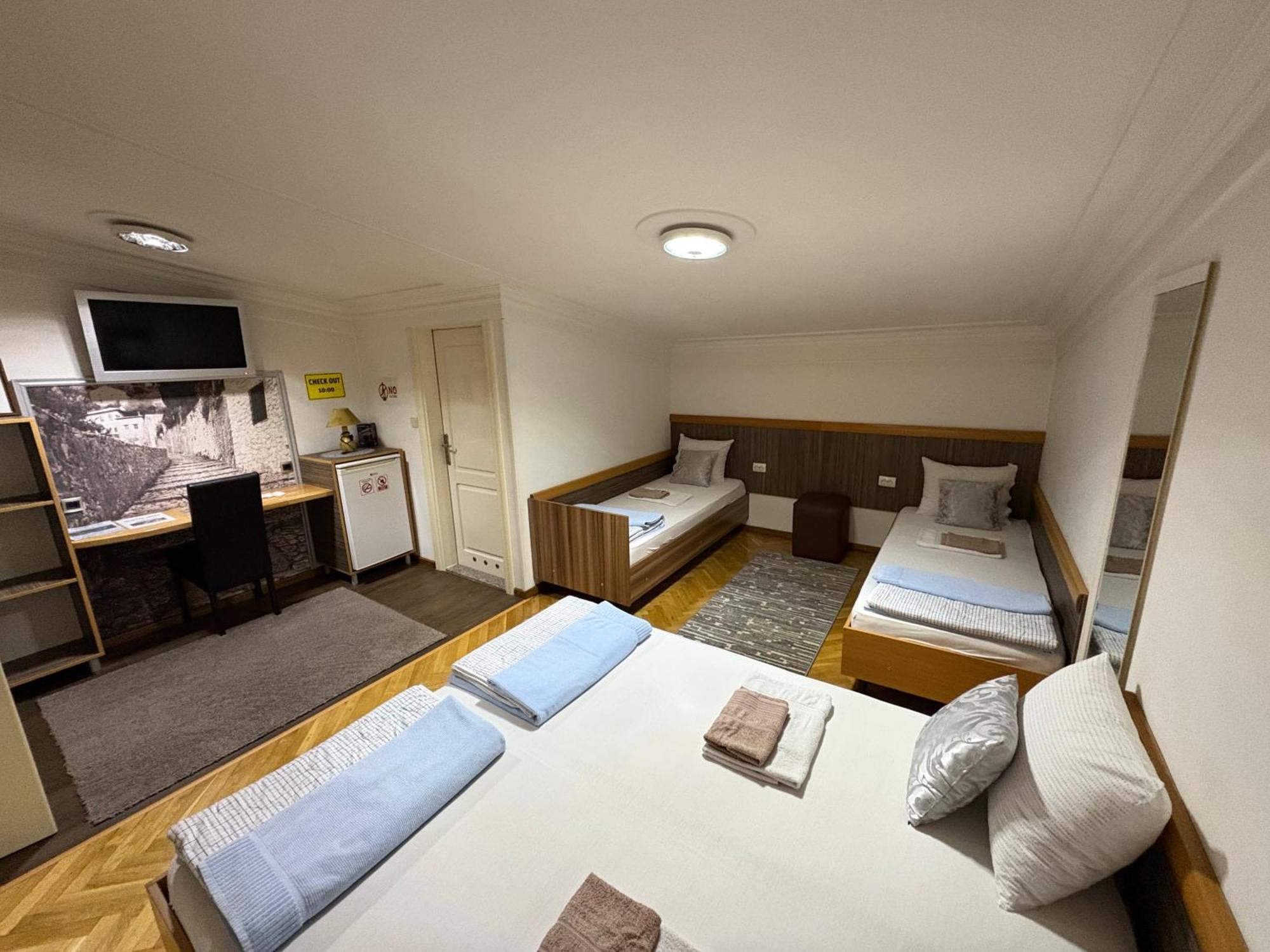 Hostel Dino Mostar Zewnętrze zdjęcie
